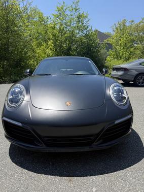 2018 Porsche 911 Carrera