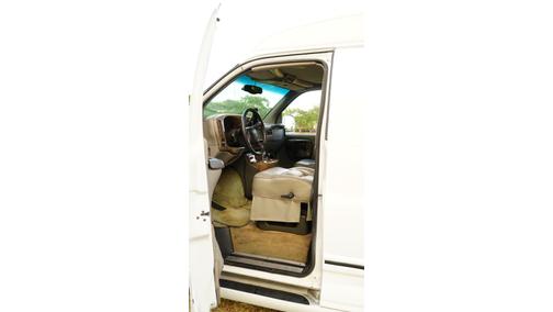 2002 GMC Savana 1500 Base