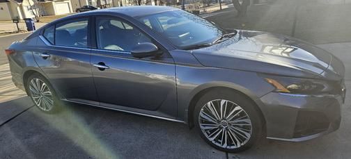 2023 Nissan Altima 2.5 SL