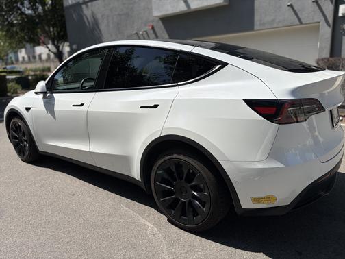 White 2022 Tesla Model Y Long Range