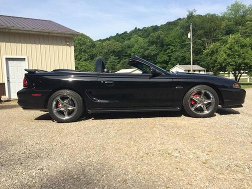 1998 Ford Mustang GT
