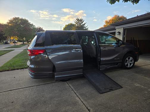 Silver 2019 Honda Odyssey EX-L