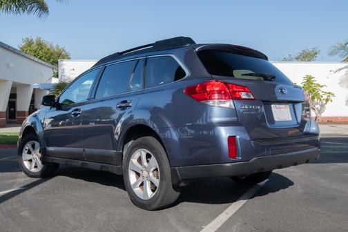 2013 Subaru Outback 2.5i Premium