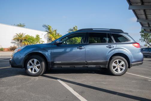 2013 Subaru Outback 2.5i Premium