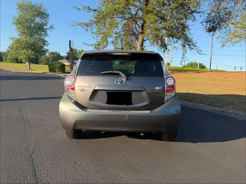 Gray 2012 Toyota Prius c Four