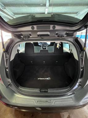 Gray 2012 Toyota Prius c Four