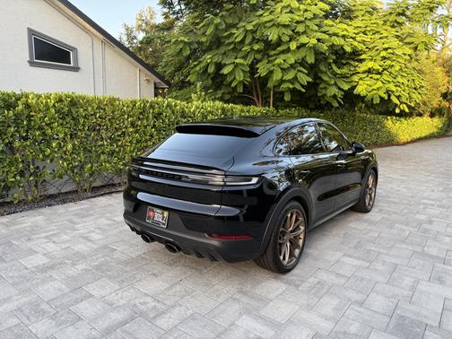 Black 2026 Porsche Cayenne Cayenne GTS