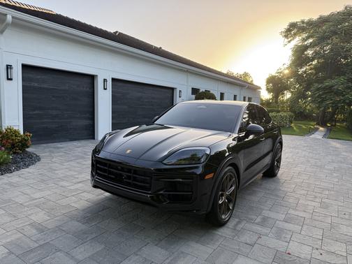 Black 2026 Porsche Cayenne Cayenne GTS