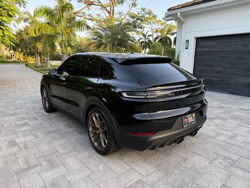 Black 2026 Porsche Cayenne Cayenne GTS