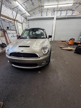 Gold 2007 MINI Cooper S Base