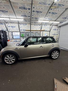 Gold 2007 MINI Cooper S Base