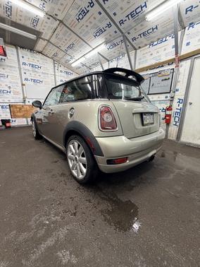 Gold 2007 MINI Cooper S Base
