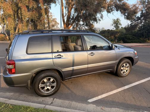 2005 Toyota Highlander Limited