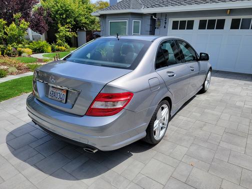 Photo 5 of 13 of 2008 Mercedes-Benz C-Class C 300 Sport