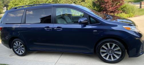 2018 Toyota Sienna XLE