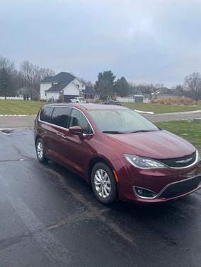 2018 Chrysler Pacifica Touring Plus