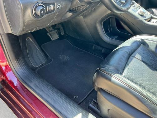 Red 2015 Chrysler 200 C