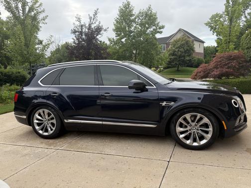 2019 Bentley Bentayga V8