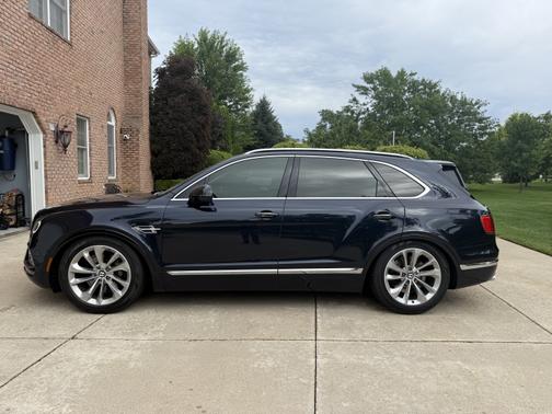 2019 Bentley Bentayga V8