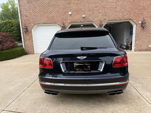 2019 Bentley Bentayga V8