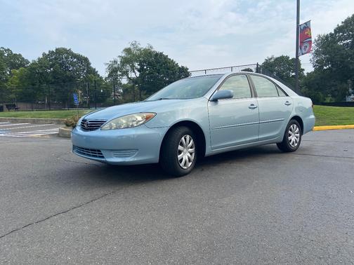 2006 Toyota Camry LE