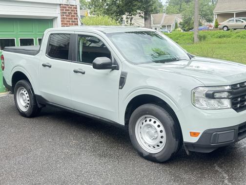 2022 Ford Maverick XL