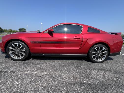 2011 Ford Mustang GT Premium