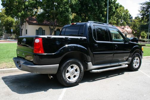 2002 Ford Explorer Sport Trac Base