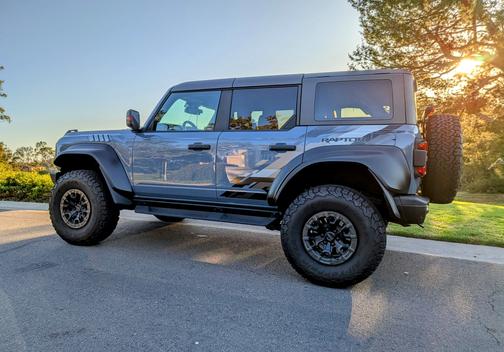 2023 Ford Bronco Raptor Advanced