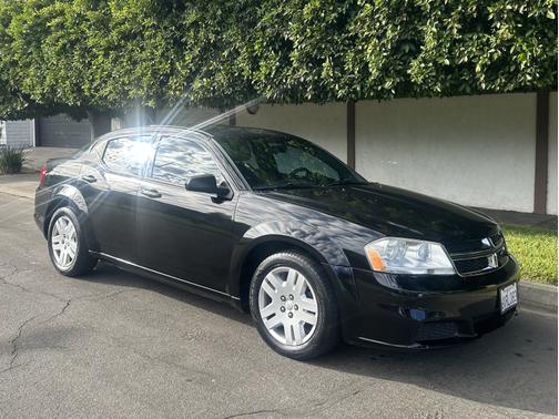 2012 Dodge Avenger SE