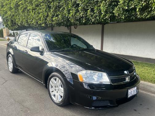 2012 Dodge Avenger SE