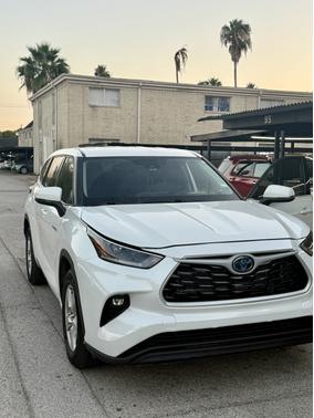 2021 Toyota Highlander Hybrid LE