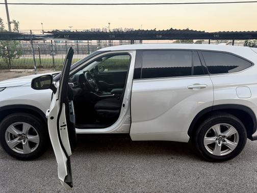 2021 Toyota Highlander Hybrid LE
