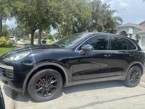 Black 2012 Porsche Cayenne Cayenne