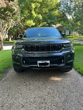 2022 Jeep Grand Cherokee Overland