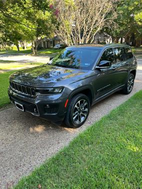 2022 Jeep Grand Cherokee Overland
