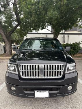 2007 Lincoln Mark LT Base
