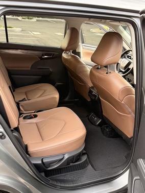Gray 2025 Toyota Highlander Hybrid  Limited 25th Edition