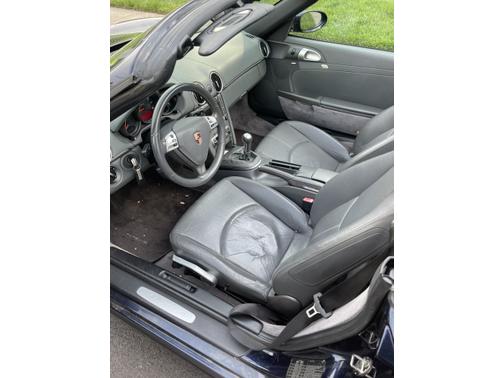 Photo 5 of 14 of 2005 Porsche Boxster Base