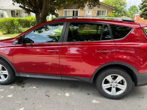Red 2013 Toyota RAV4 XLE