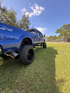 Blue 2003 Ford F-350 XLT Crew Cab Super Duty