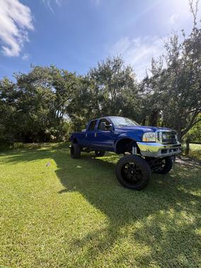 Blue 2003 Ford F-350 XLT Crew Cab Super Duty