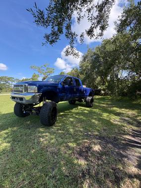 Blue 2003 Ford F-350 XLT Crew Cab Super Duty