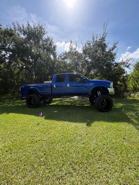 Blue 2003 Ford F-350 XLT Crew Cab Super Duty