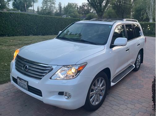 2011 Lexus LX 570 Base