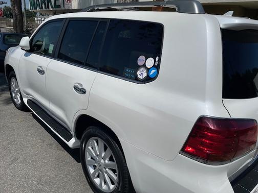 2011 Lexus LX 570 Base
