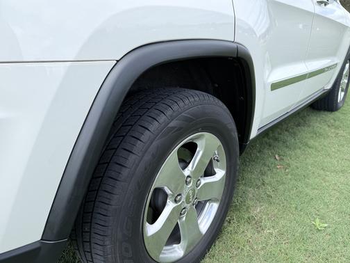 White 2012 Jeep Grand Cherokee Limited