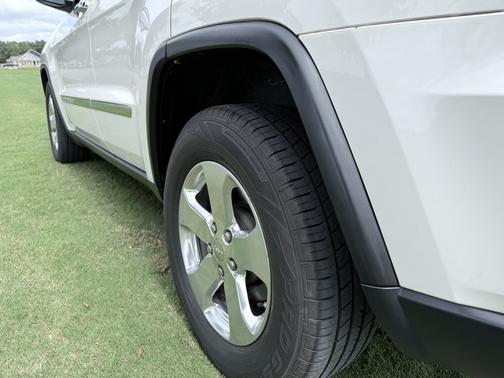 White 2012 Jeep Grand Cherokee Limited