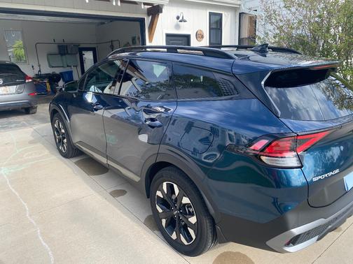 Blue 2024 Kia Sportage Plug-In Hybrid X-Line