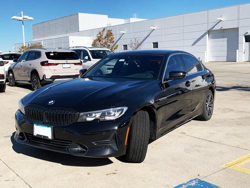 2019 BMW 330 i xDrive